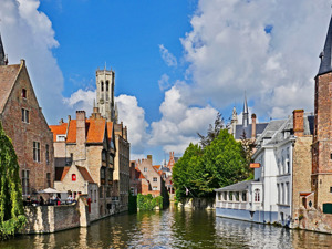 Bruges Small-group Full-day trip by Minivan from Paris